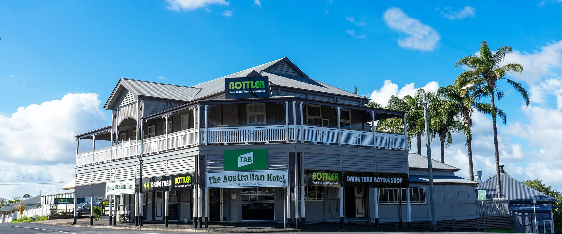 front view of the Australian Hotel Gympie